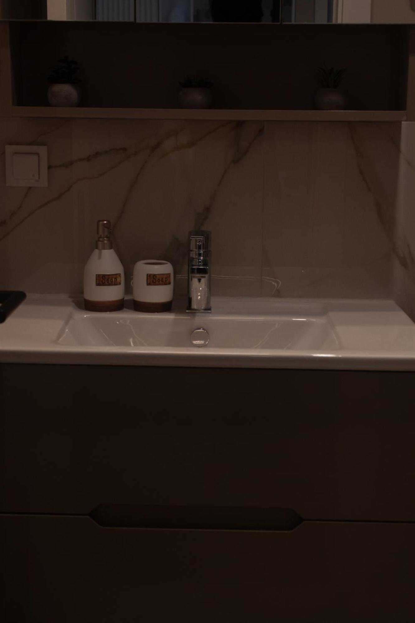 Nina Apartment Diamond Limak Skopje Ngoại thất bức ảnh